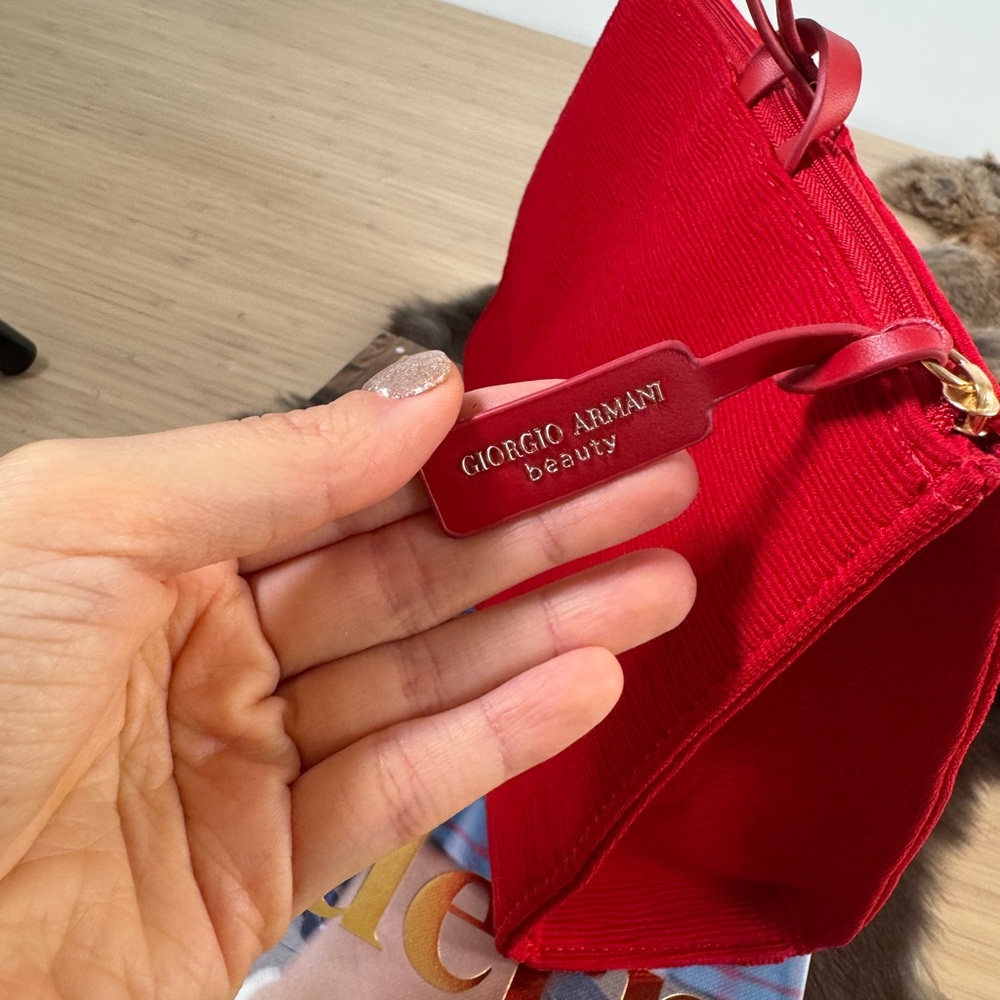 Giorgio Armani Red Clutch Bag - Picture 4 of 7